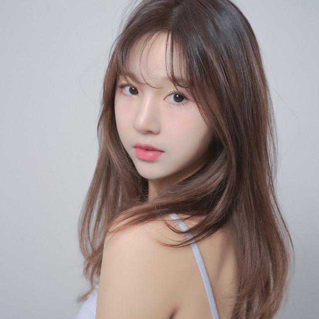 Kim Nayeon's avatar image