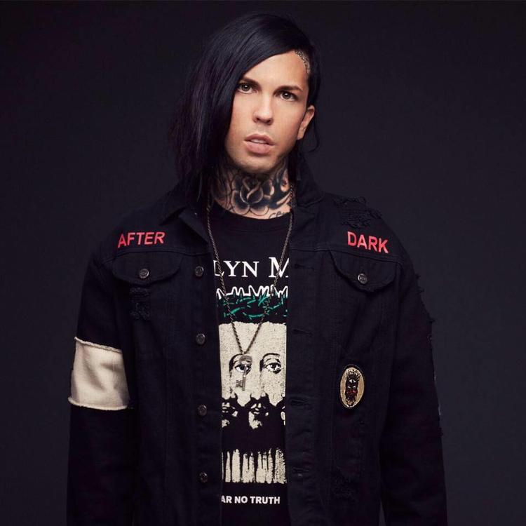 Michael Vampire's avatar image