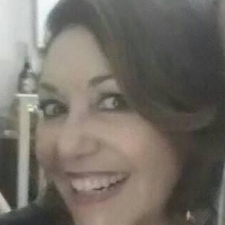 Vânia Bastos's avatar image