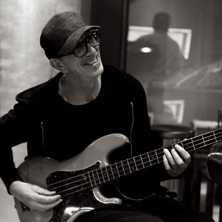 Pino Palladino's avatar image