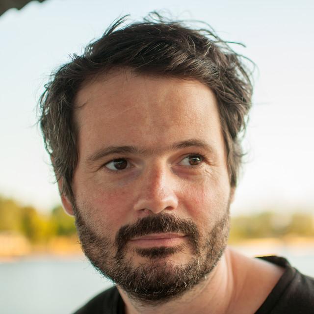 Julián Oroz's avatar image