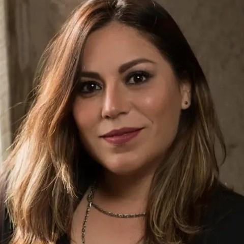 Alicia Solis's avatar image