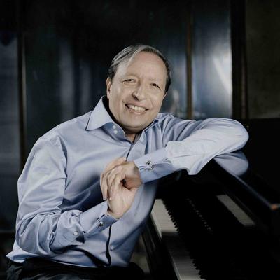 Murray Perahia's cover