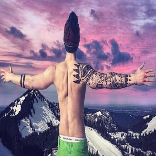 prophet-der-snitches-official-tiktok-music-crizo-listening-to-music