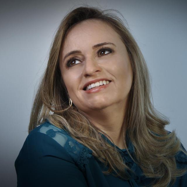 Rogerinha Moreira's avatar image