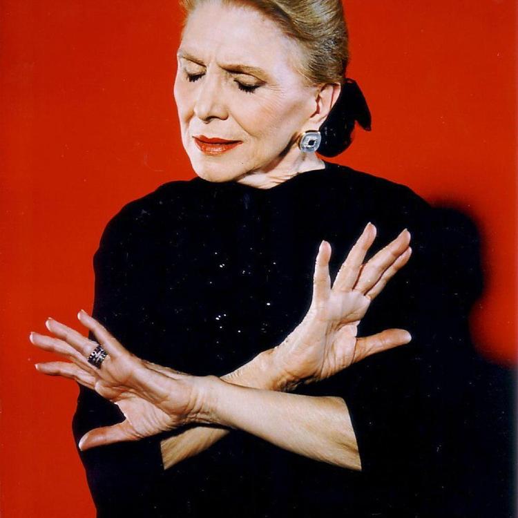 María Dolores Pradera's avatar image