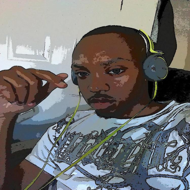 DJ Headfonez's avatar image
