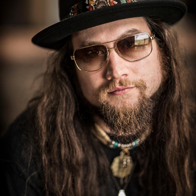 Mihali's avatar image