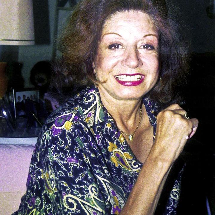 Helenita Vargas's avatar image