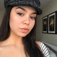 Auli'i Cravalho's avatar cover