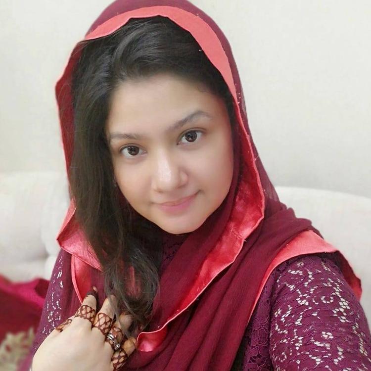 Hina Nasrullah's avatar image