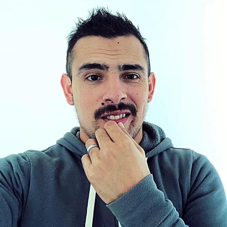 Luis Fajardo's avatar image