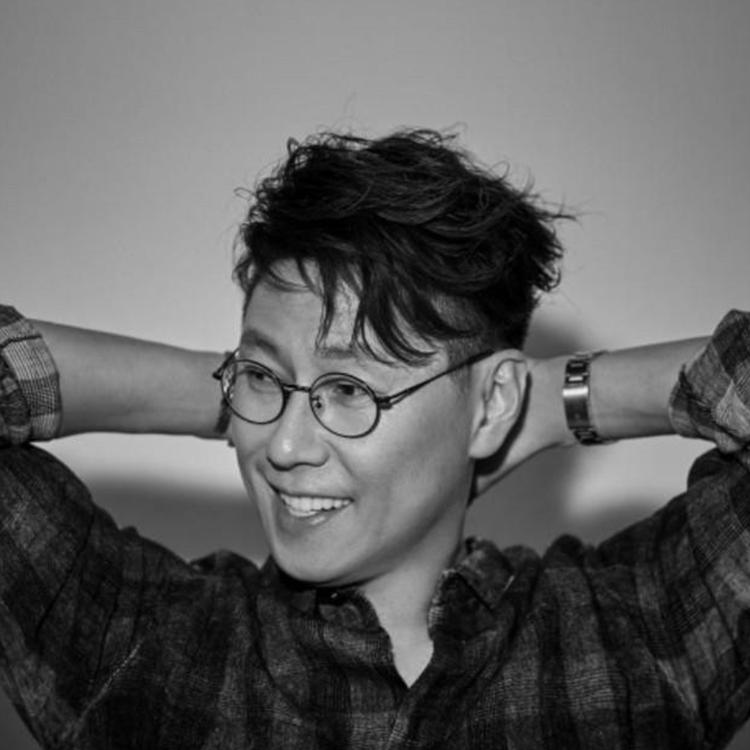 Yoon Jong Shin's avatar image