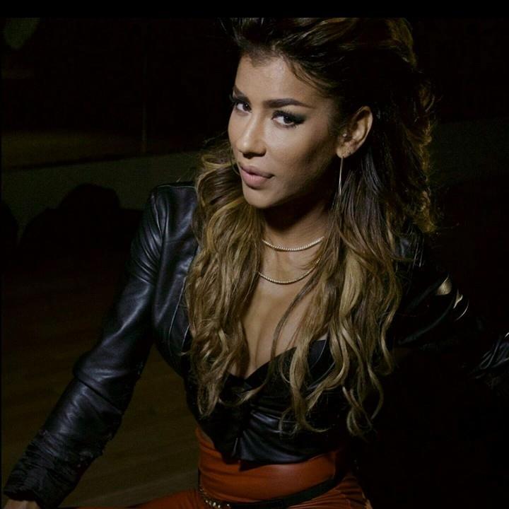 Anayka's avatar image