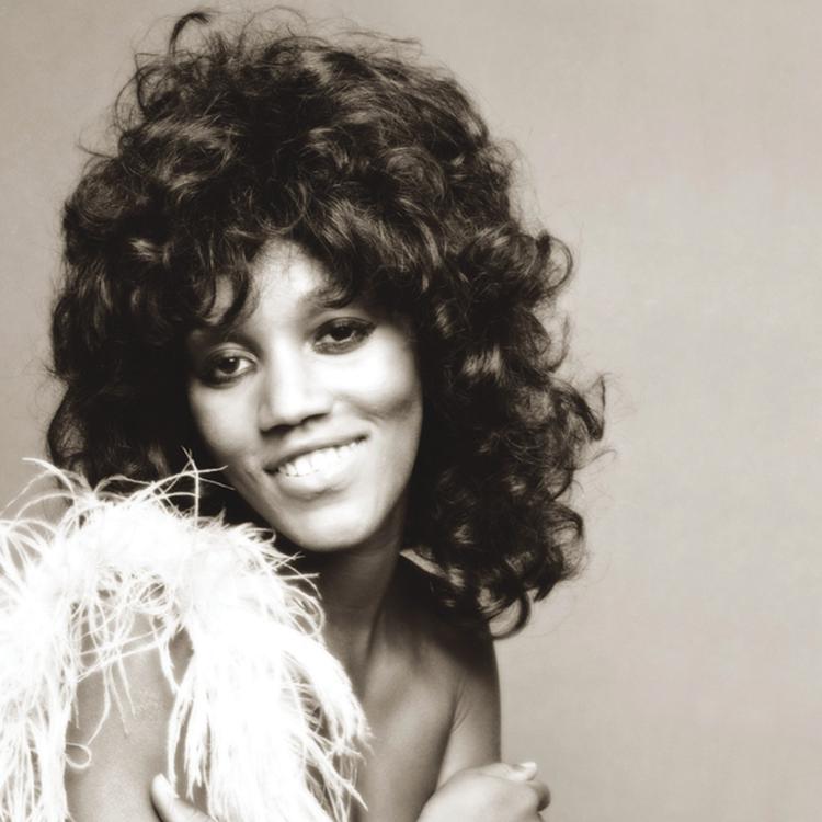 Gloria Jones's avatar image