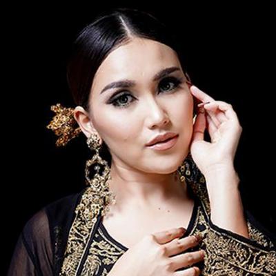 Ayu Ting Ting's cover