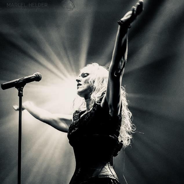 Liv Kristine's avatar image