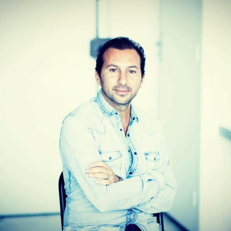 Laurent Aknin's avatar image