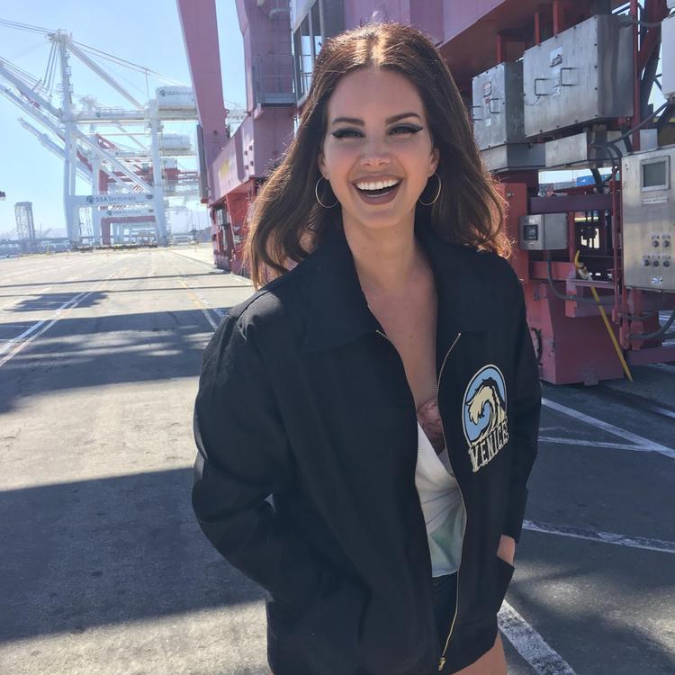 Lana Del Rey's avatar image