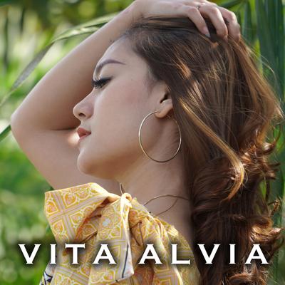 Vita Alvia's cover