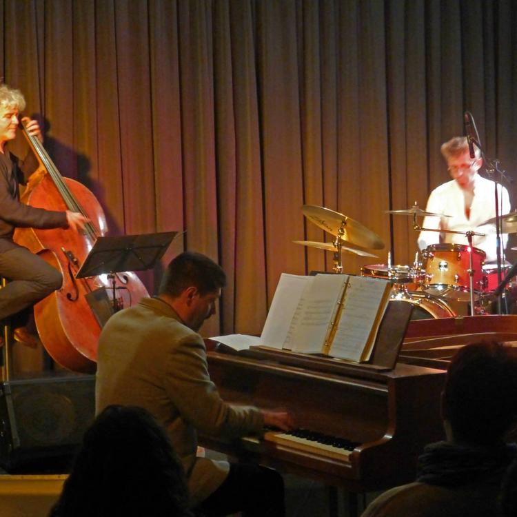 Thierry Gautier trio's avatar image