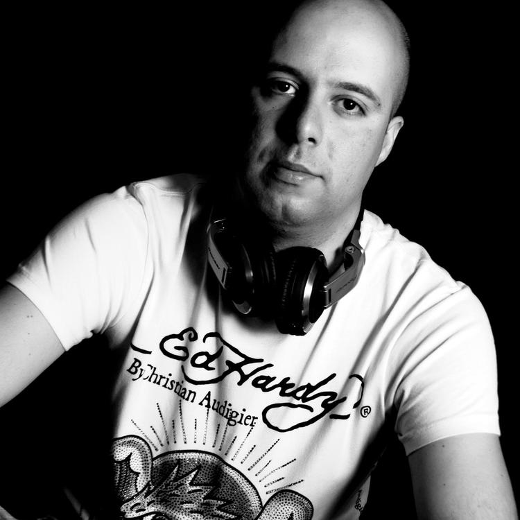 DJ Groove's avatar image