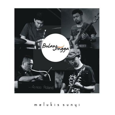 Bulan jingga's cover