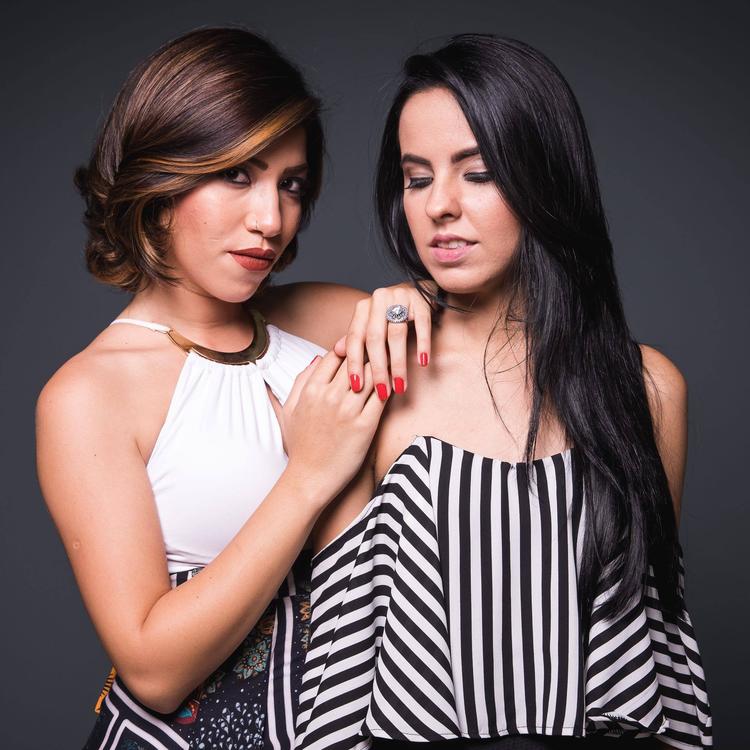 Larissa e Mariana's avatar image