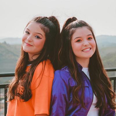 Mily e Mary Oliveira's cover