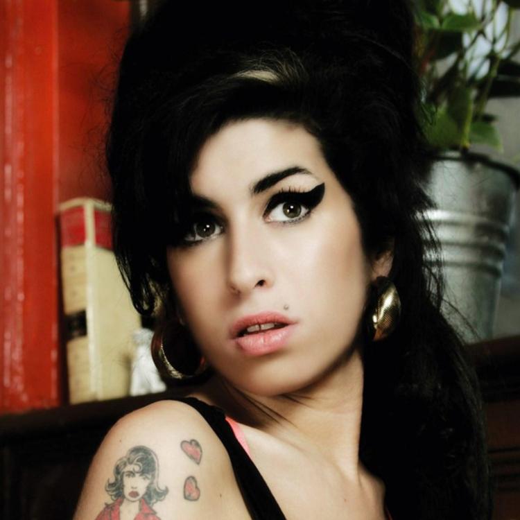 Back To Black 10 — Amy Winehouse
