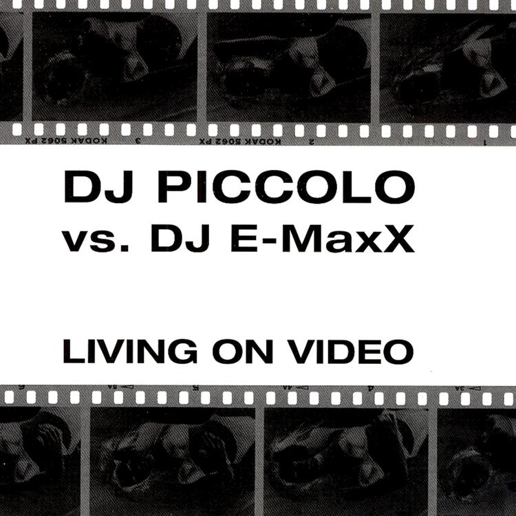 DJ Piccolo vs. DJ E-MaxX's avatar image