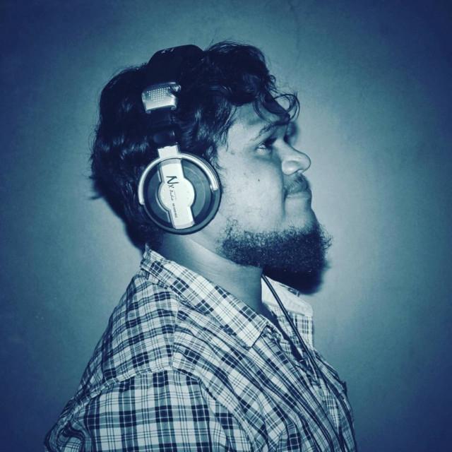 DJ AJ-MUZYK's avatar image