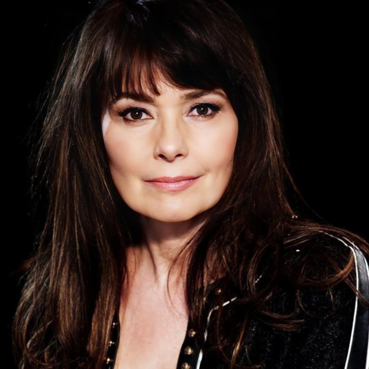 Beverley Craven's avatar image