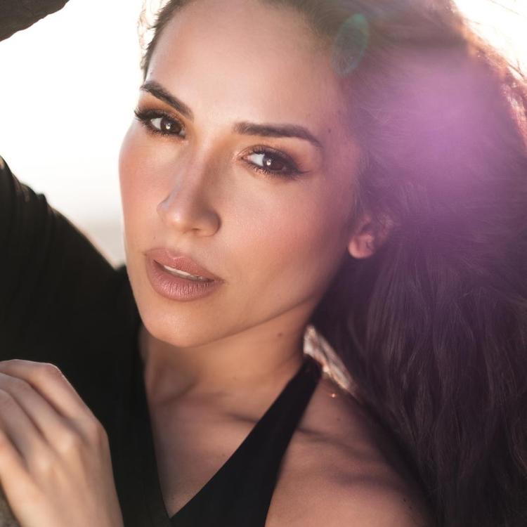 Ana Isabelle's avatar image