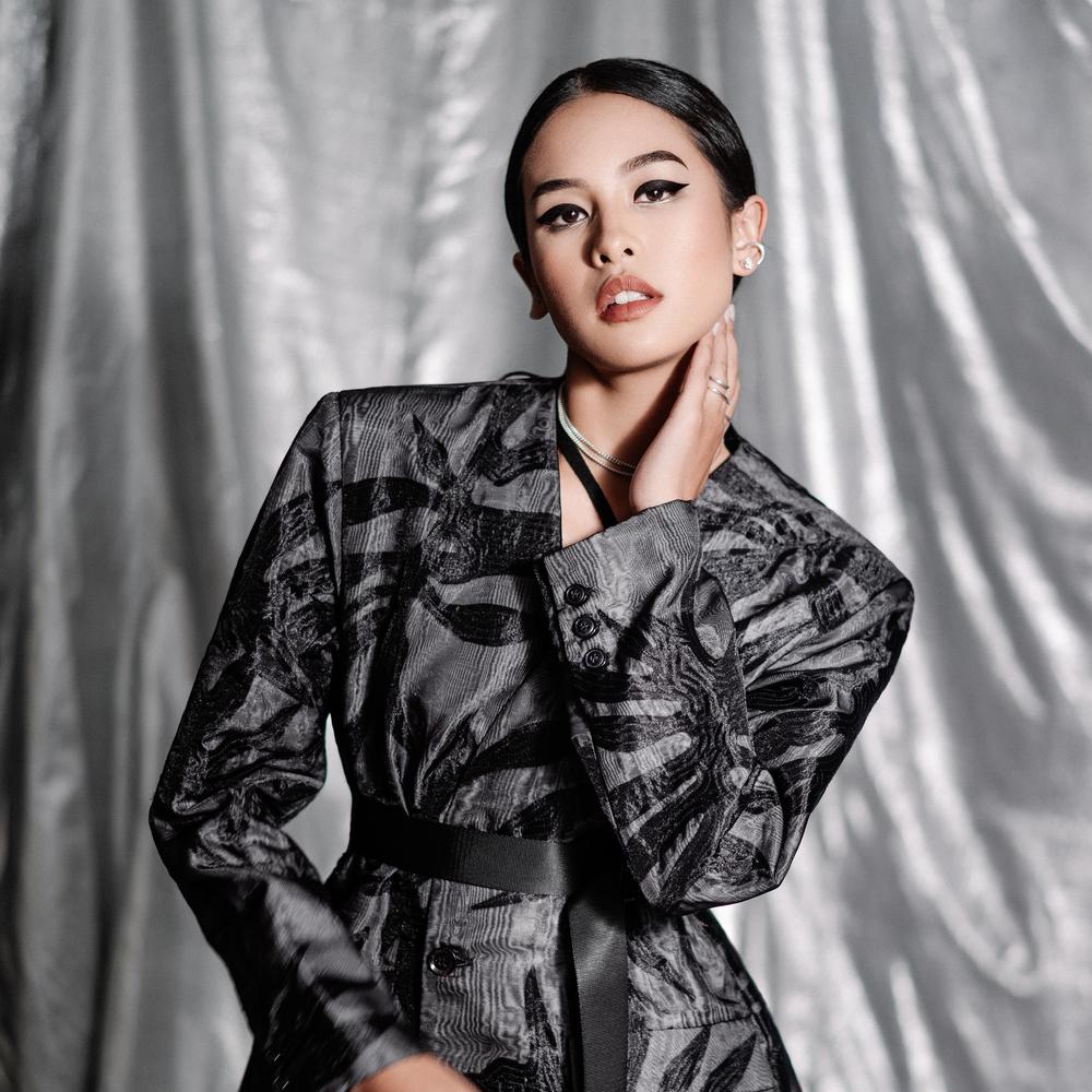 Maudy Ayunda Official Tiktok Music - List Of Songs And Albums By Maudy ...