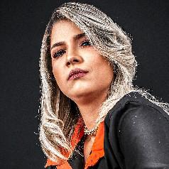 Lana Ribeiro's avatar image