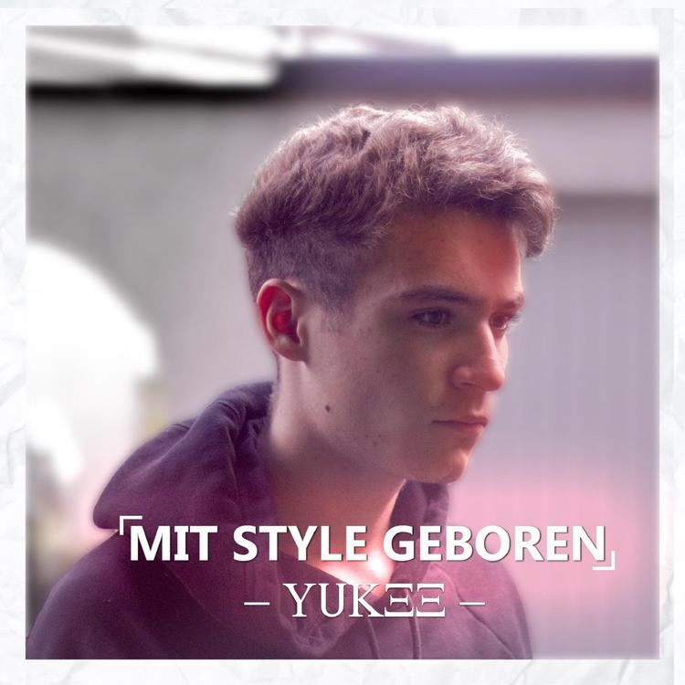 YUKEE's avatar image