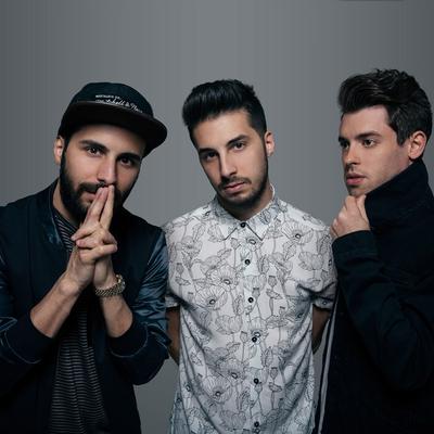 Cash Cash's cover