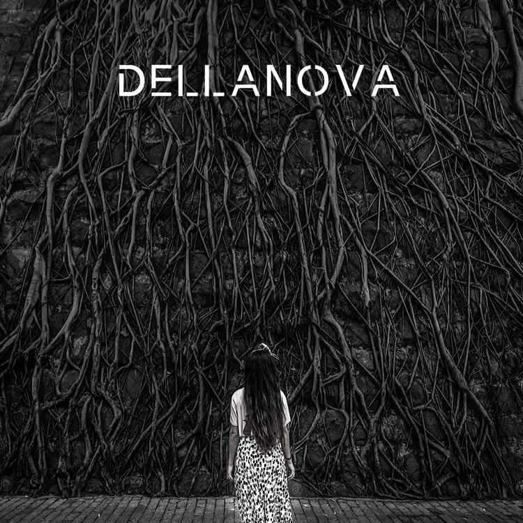 Dellanova's avatar image