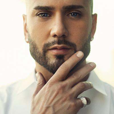 Massari's cover