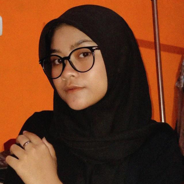 Putri Jihan's avatar image