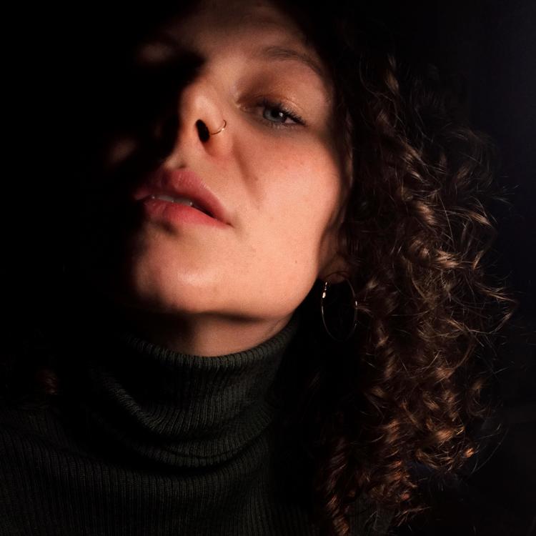 Luiza Meiodavila's avatar image