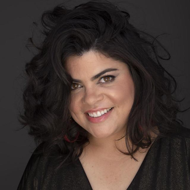 Isabela Moraes's avatar image