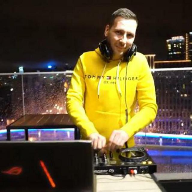DJ Aptekar''s avatar image