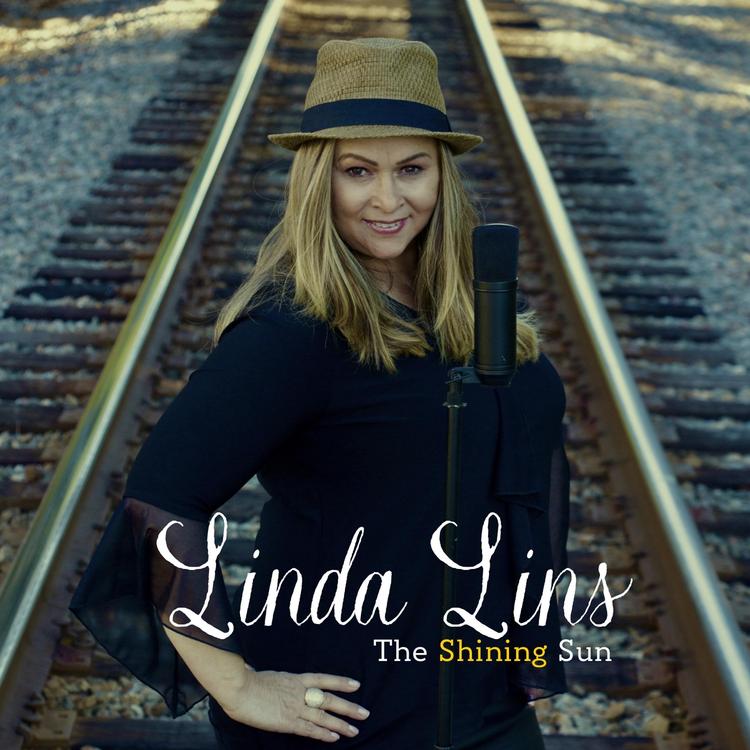 Linda Lins's avatar image