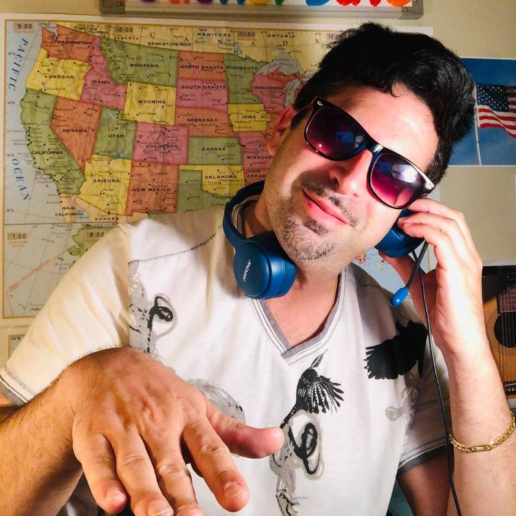 DJ Buddy Holly's avatar image