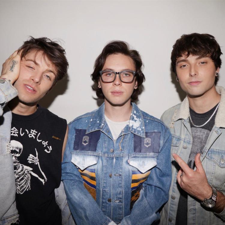 Emblem3's avatar image