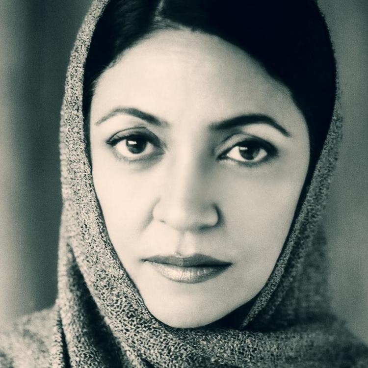 Deepti Naval's avatar image