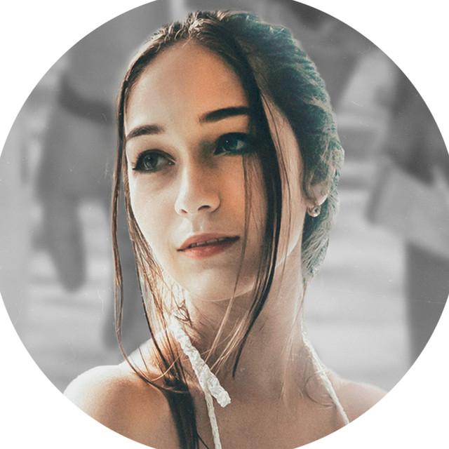 Yasmim Silveira's avatar image