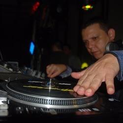 DJ Alexis Freites's avatar image